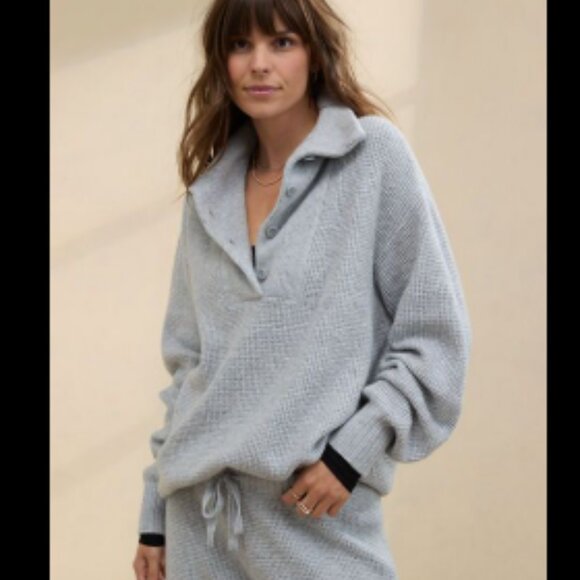 Aerie Waffle knit button sweater - oversized - Picture 2 of 8